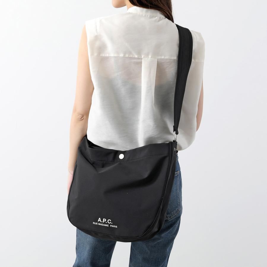 APC A.P.C. アーペーセー ショルダーバッグ Journal ジャーナル PSAKR M61939 レディース トートバッグ クロスボディ ロゴ 鞄の画像