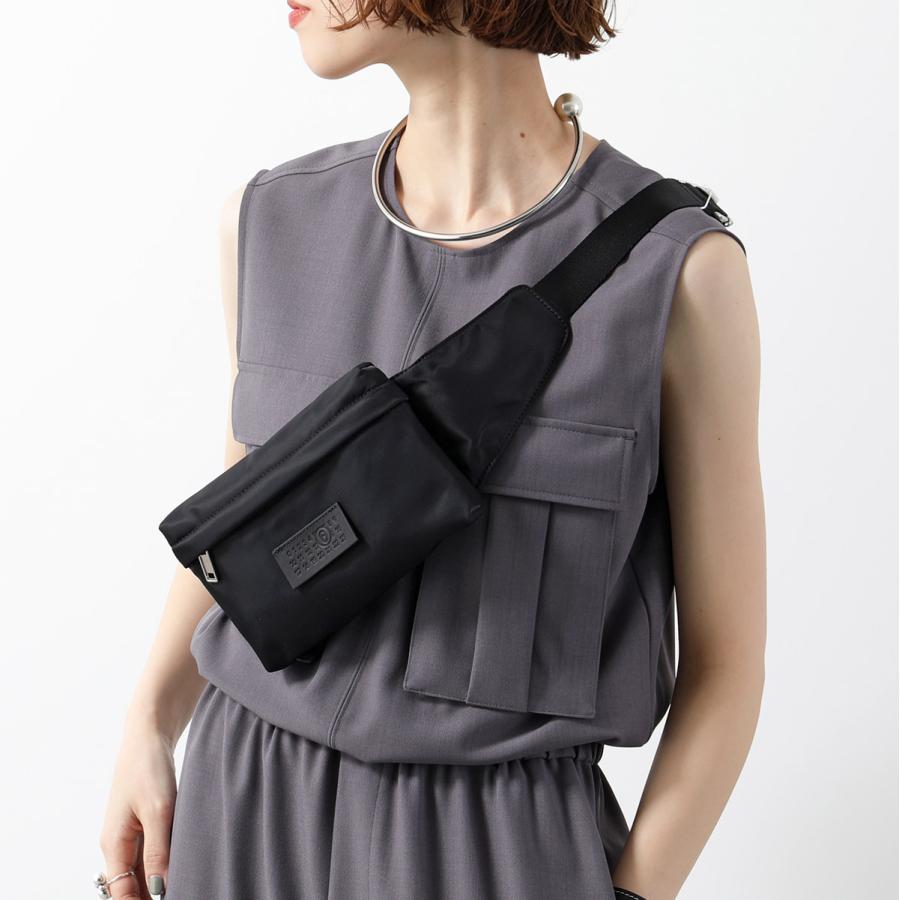 メゾン　マルジェラ　黒 ボディバッグ 調整可能ストラップ メゾン マルジェラ 黒 ボディバッグ 調整可能ストラップ