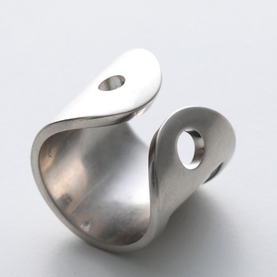 MM6 エムエムシックス メゾンマルジェラ リング SM6UQ0084 P7210