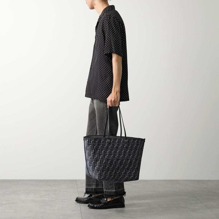 FENDI フェンディ トートバッグ ROLL LARGE ロール ラージ FENDI フェンディ トートバッグ ROLL LARGE ロール ラージ