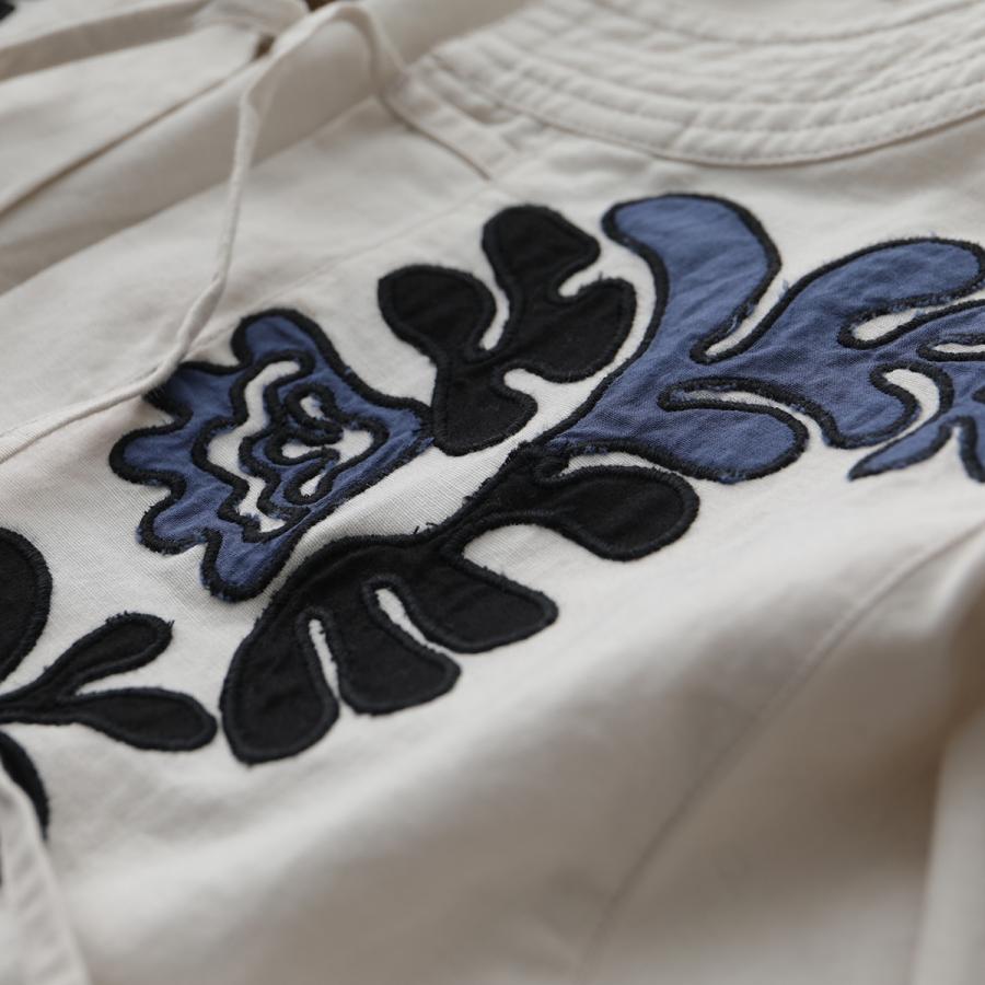 sara mallika サラマリカ ブラウス 刺繍 タッセル プルオーバー sara mallika サラマリカ ブラウス 刺繍 タッセル プルオーバー