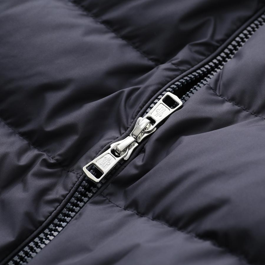 MONCLER（モンクレール） ライトダウンジャケット 9B00001 M1509