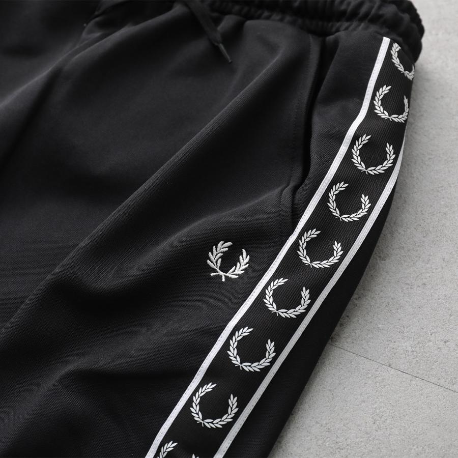 FRED PERRY（フレッドペリー） スカート TAPED TRACK SKIRT E9103