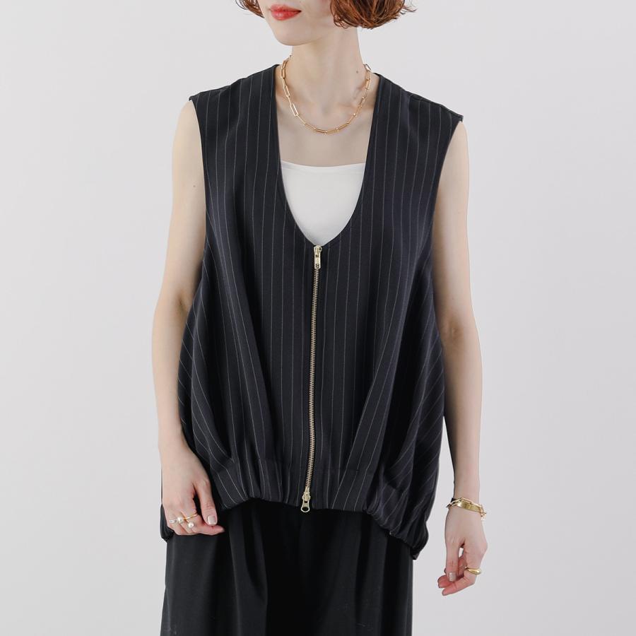 トロア trois 中綿デザインベスト トロア trois 中綿デザインベスト