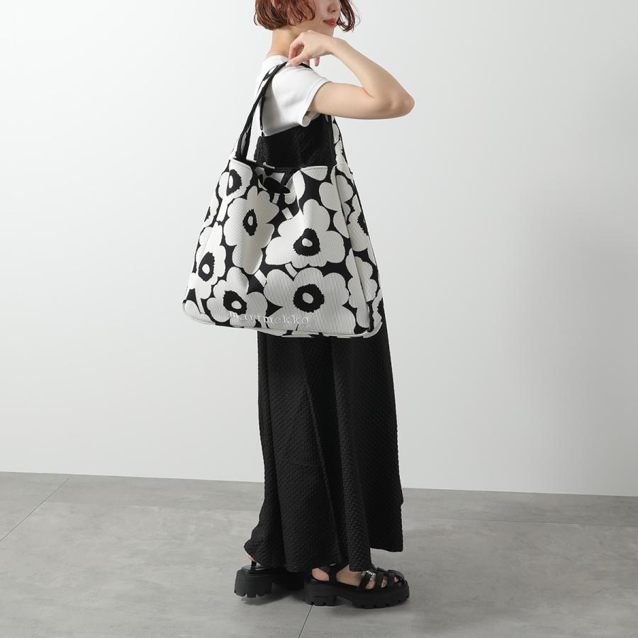 marimekko マリメッコ トートバッグ Knitted Bag Large Unikko marimekko マリメッコ トートバッグ Knitted Bag Large Unikko
