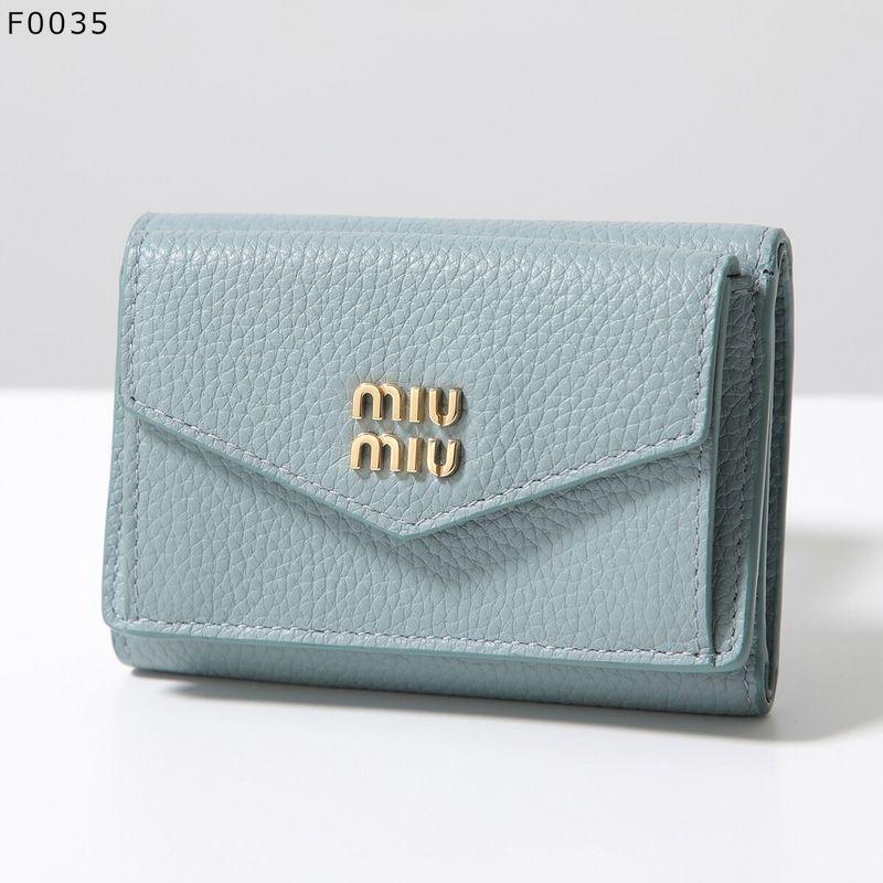 miumiu ヴィッテ　革 三つ折り財布　水色　レター　RFID搭載 miu miu（ミュウミュウ） 三つ折り財布 5MH021 ADT7 レディース ヴィッ