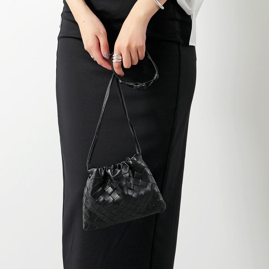 BOTTEGA VENETAのバッグ BOTTEGA VENETA（ボッテガ・ヴェネタ） ショルダーバッグ Small