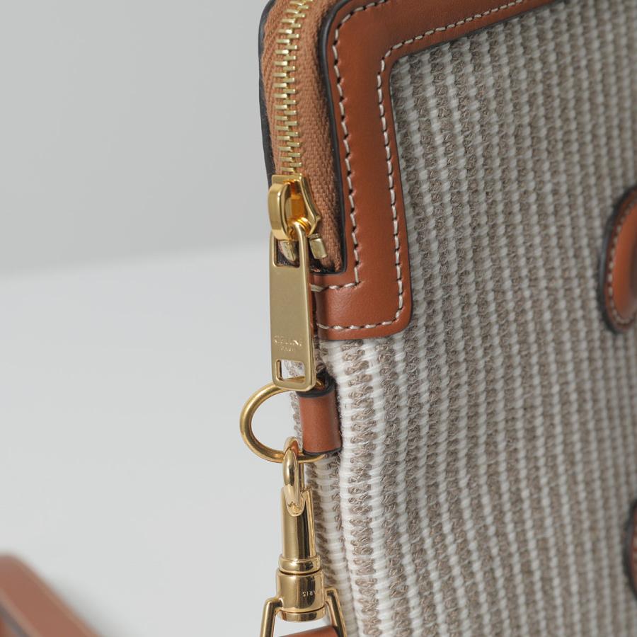 CELINE セリーヌ クラッチバッグ Small Pouch with strap 10J502FCT.02BG レディース ストライプ トリオンフ リストレット付き 鞄 Beigeの画像