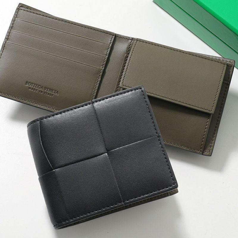 BOTTEGA VENETA（ボッテガ・ヴェネタ） 二つ折り財布 CASSETE カセット