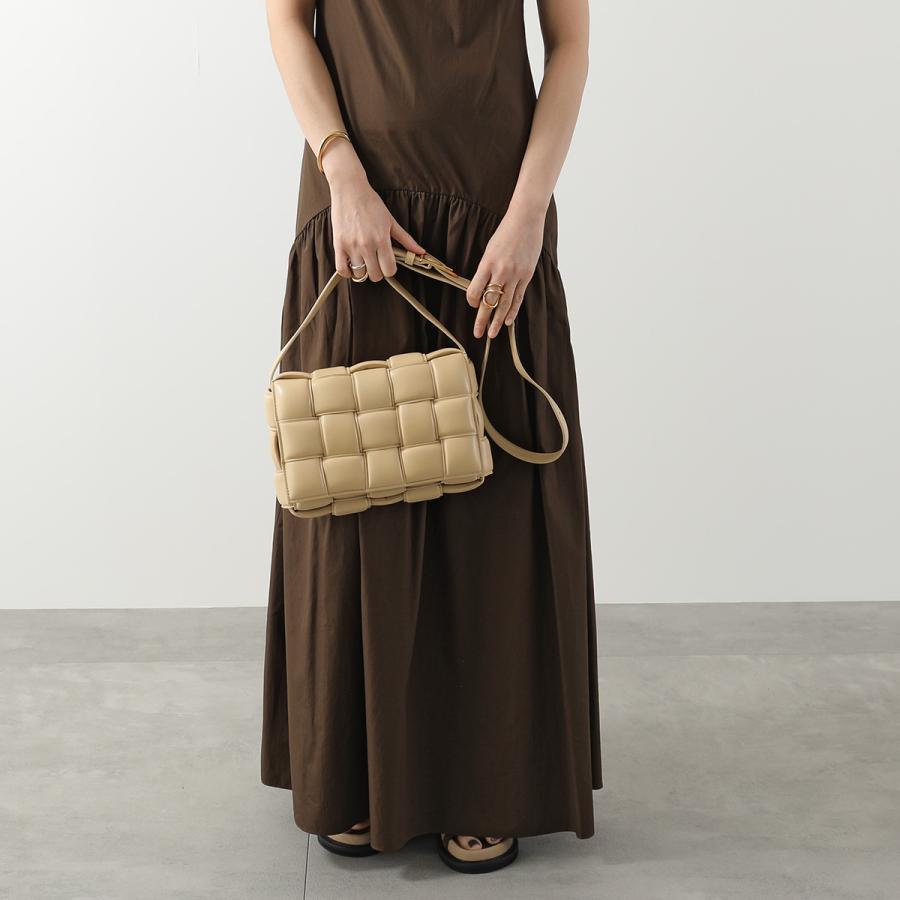 BOTTEGA VENETA（ボッテガ・ヴェネタ） ショルダーバッグ パデッド