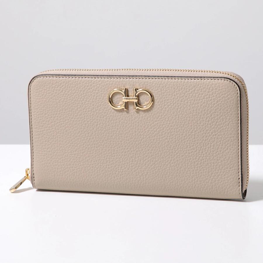 FERRAGAMO（フェラガモ） ラウンドファスナー長財布 220405 レディース