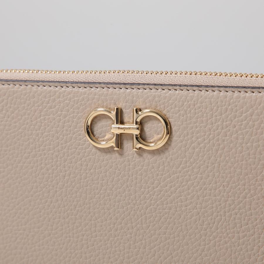 FERRAGAMO（フェラガモ） ラウンドファスナー長財布 22 0405