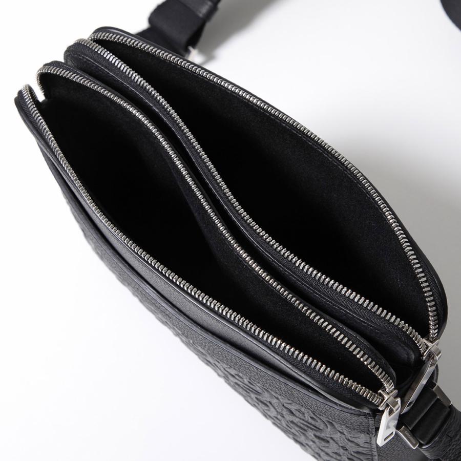 FERRAGAMO（フェラガモ） ショルダーバッグ TRAVEL EMBOSSED BLOCCO 24