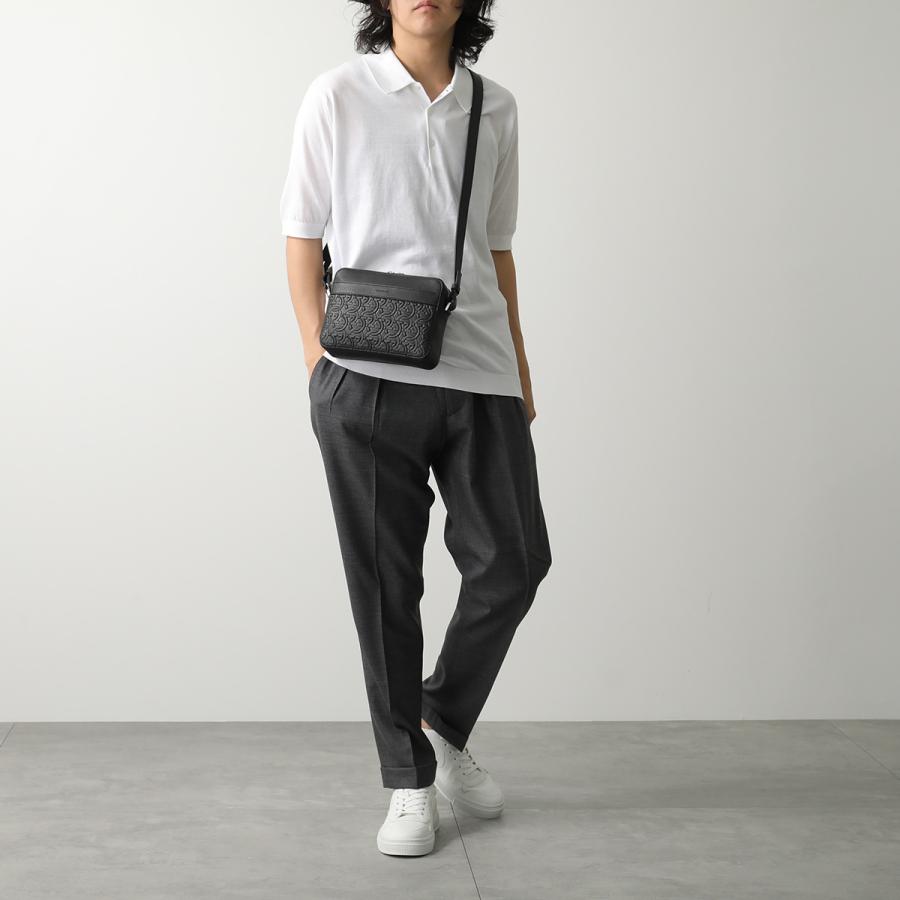 FERRAGAMO（フェラガモ） ショルダーバッグ TRAVEL EMBOSSED BLOCCO 24