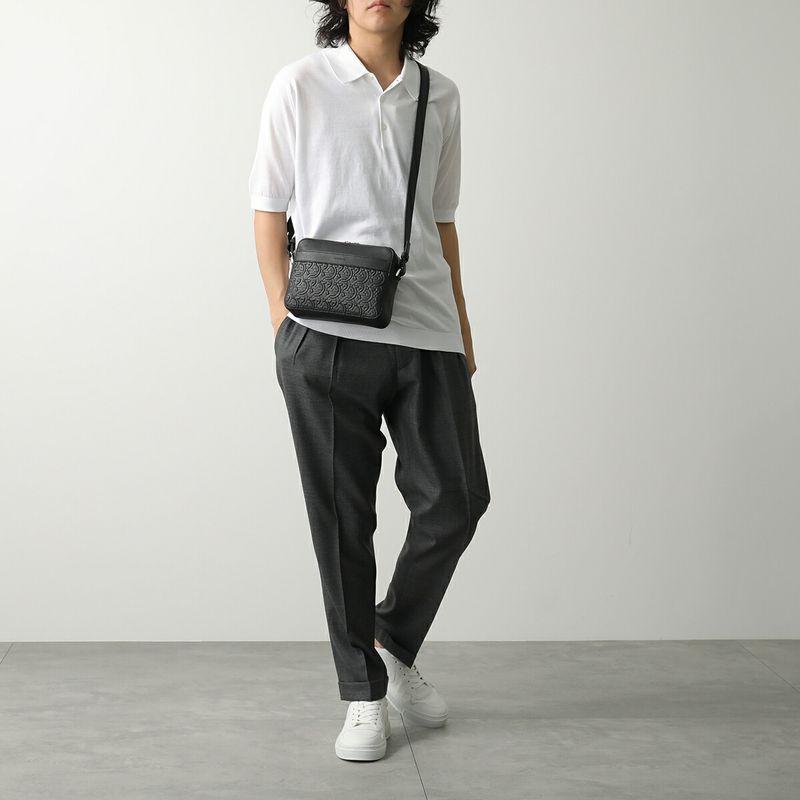 FERRAGAMO（フェラガモ） ショルダーバッグ TRAVEL EMBOSSED BLOCCO 24