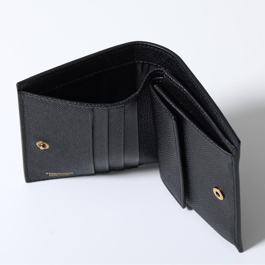 FERRAGAMO（フェラガモ） 二つ折り財布 THE GANCINI ガンチーニ 22D780