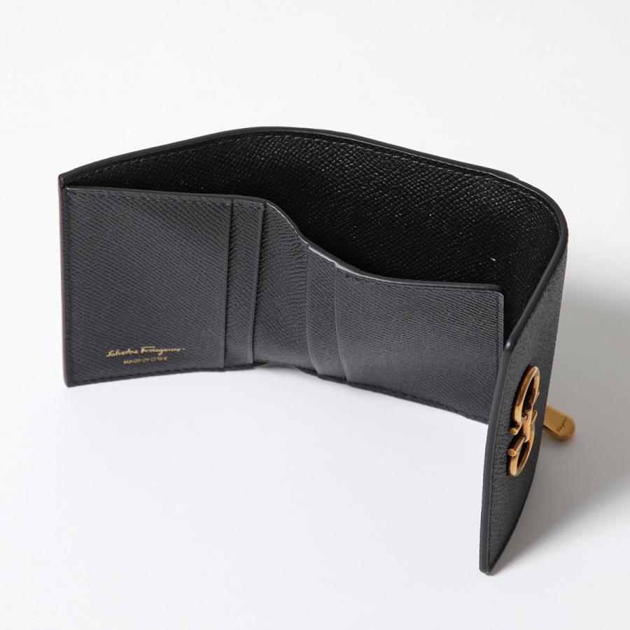 FERRAGAMO（フェラガモ） 三つ折り財布 THE GANCINI ガンチーニ 22