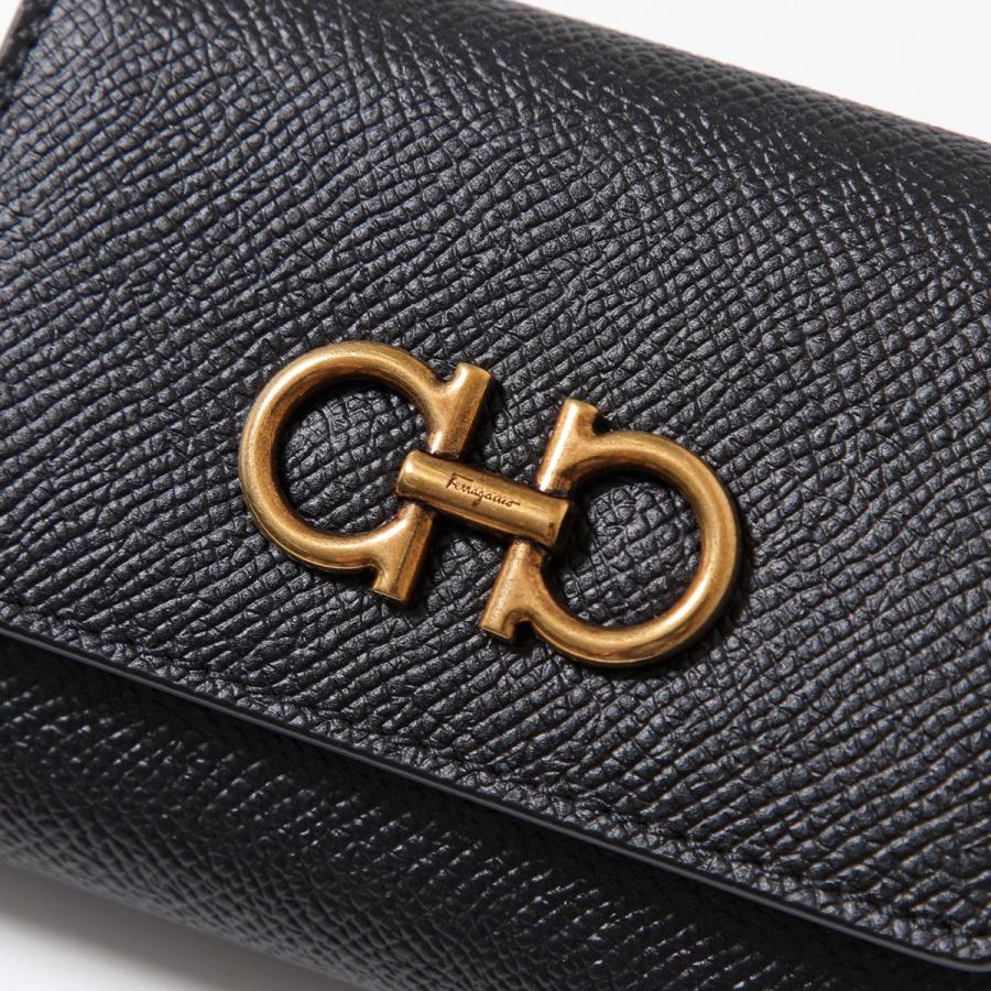 新品 フェラガモ ガンチーニ コンパクト ウォレット サイフ 三つ折り財布 ガンチーニ 二つ折り財布 - ウィメンズ | Ferragamo