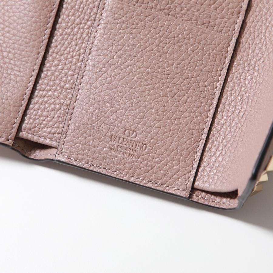 未使用級✨　Valentino GARAVANI 財布　レザー　ピンクベージュ ヴァレンティノ ガラヴァーニ Valentino Garavani 三つ折り財布 ロック