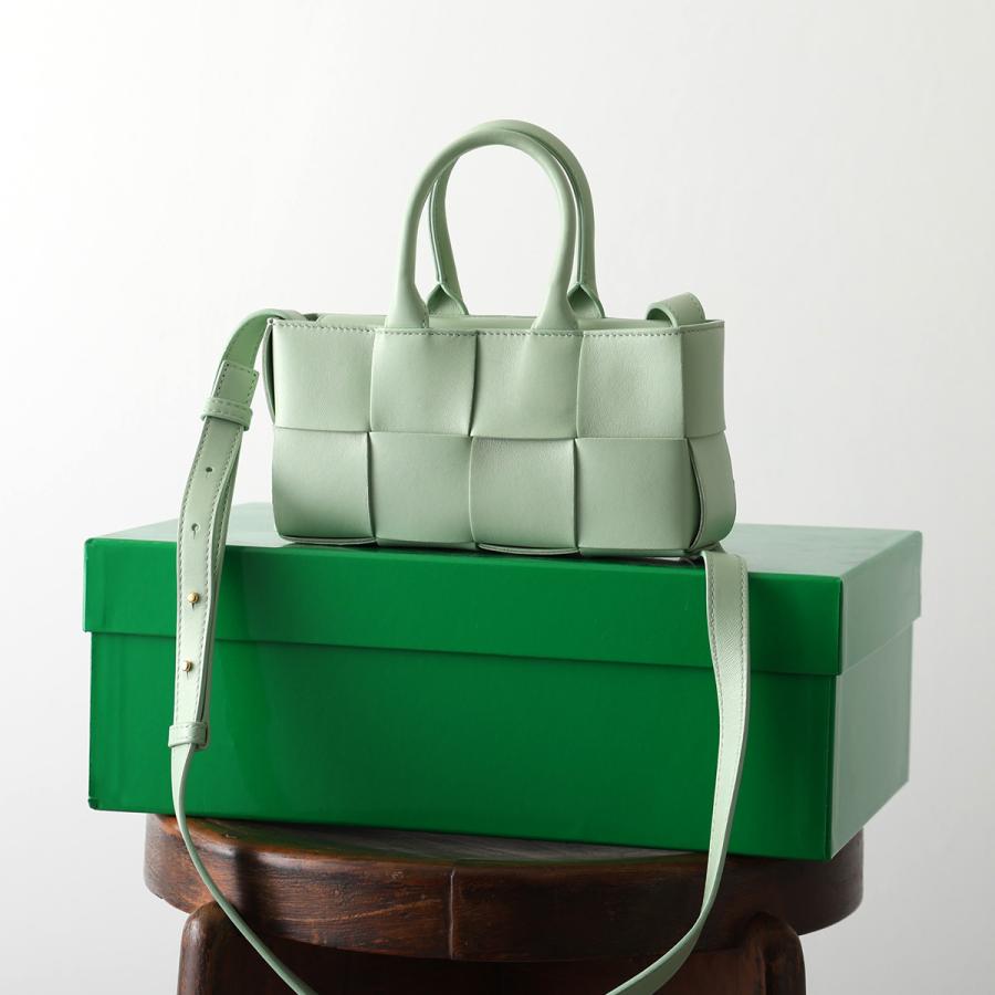 BOTTEGA VENETA（ボッテガ・ヴェネタ） ショルダーバッグ ARCO アルコ