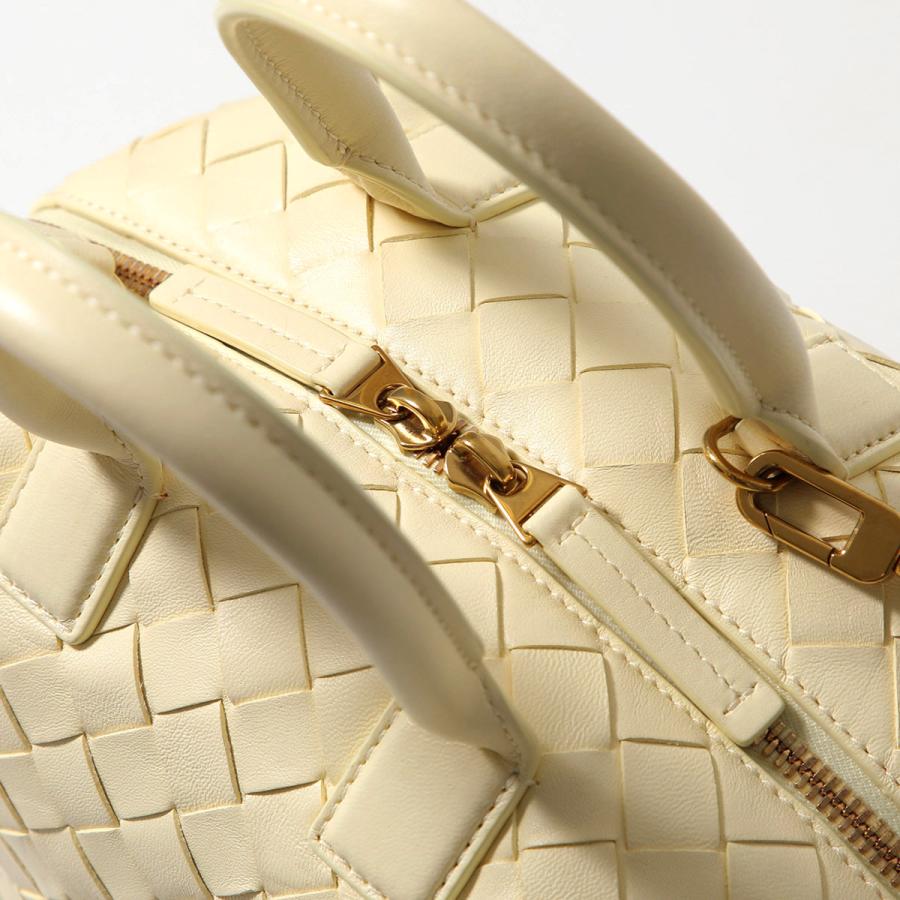 BOTTEGA VENETA（ボッテガ・ヴェネタ） ショルダーバッグ MINI