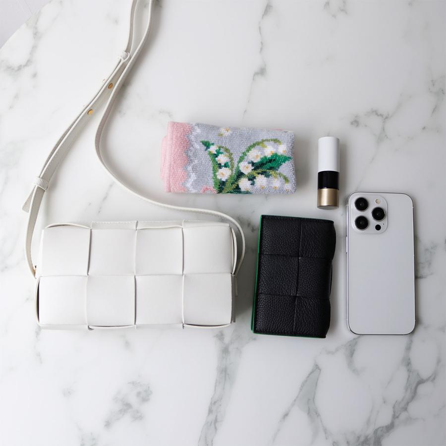 BOTTEGA VENETA（ボッテガ・ヴェネタ） ショルダーバッグ CASSETTE