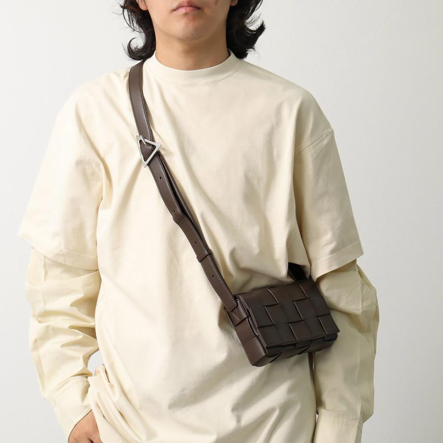 BOTTEGA VENETA（ボッテガ・ヴェネタ） ショルダーバッグ CASSETTE