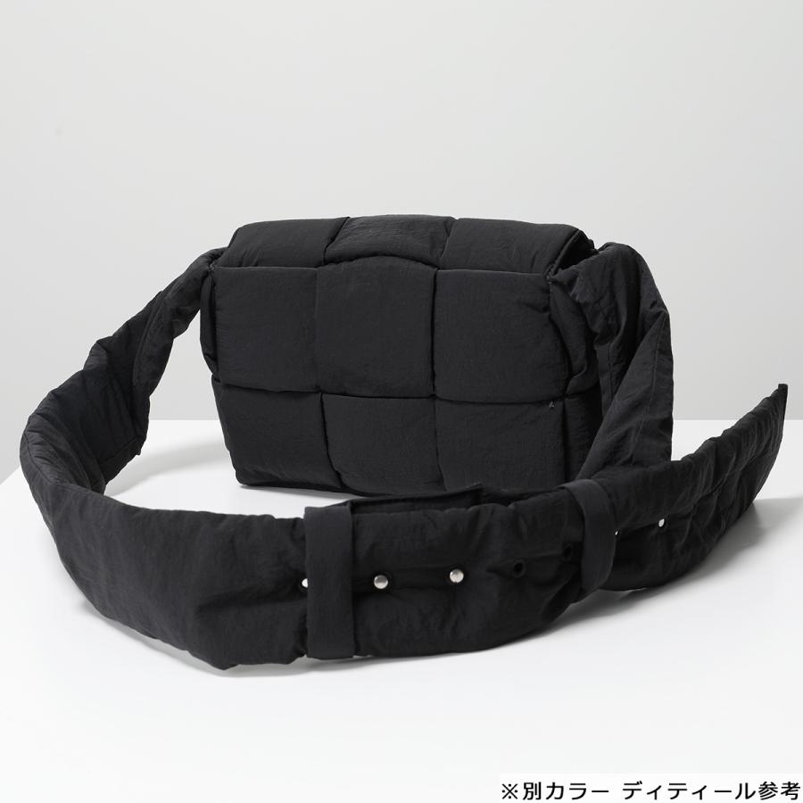 BOTTEGA VENETA（ボッテガ・ヴェネタ） ショルダーバッグ パデッド