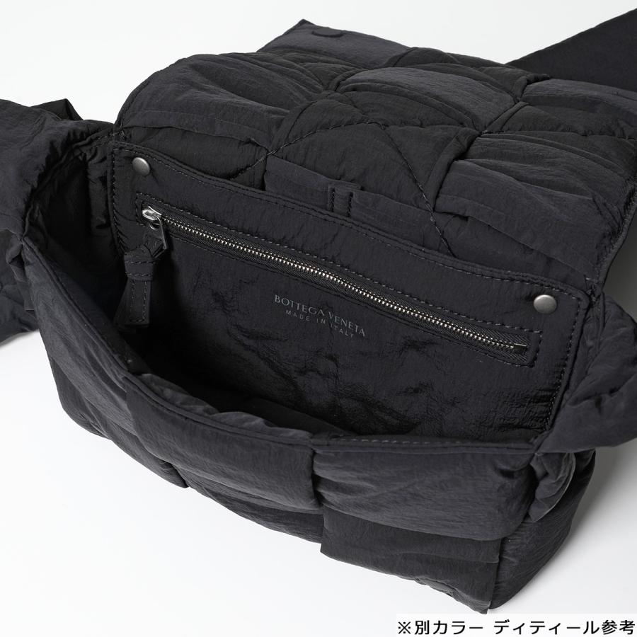 BOTTEGA VENETA（ボッテガ・ヴェネタ） ショルダーバッグ パデッド