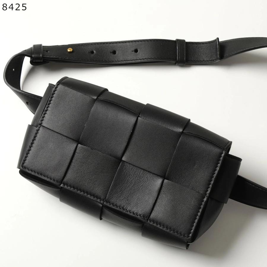 BOTTEGA VENETA（ボッテガ・ヴェネタ） ボディバッグ カセット 668572