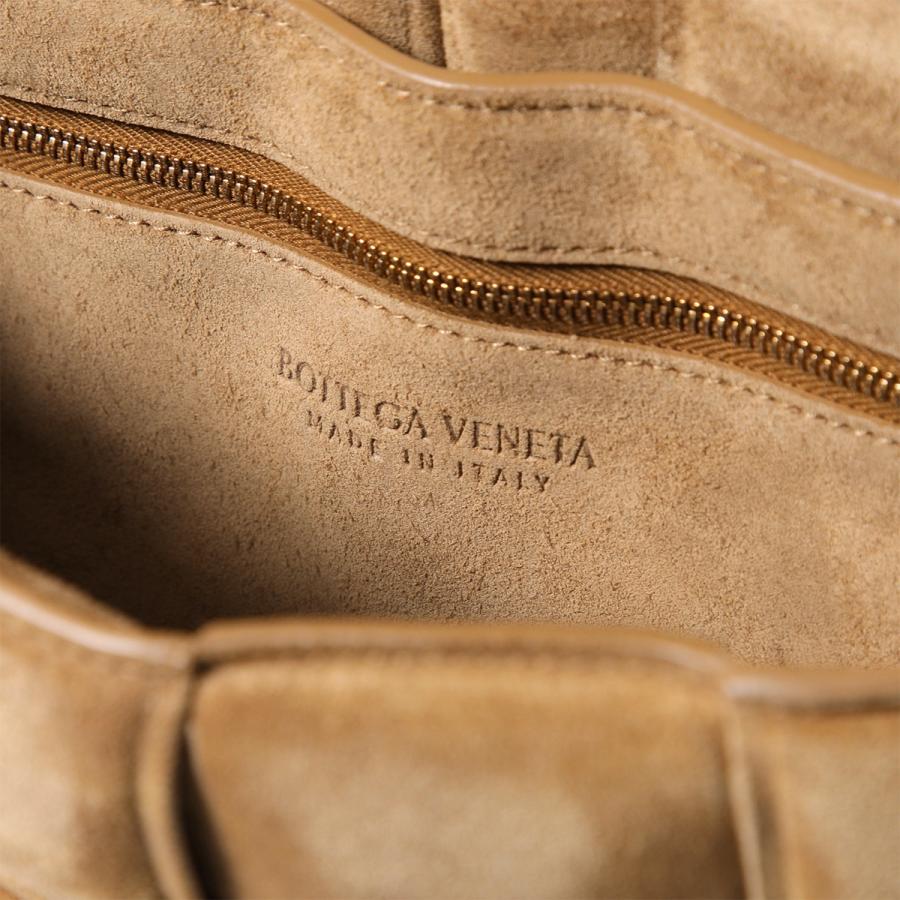 BOTTEGA VENETA（ボッテガ・ヴェネタ） ショルダーバッグ PADDED