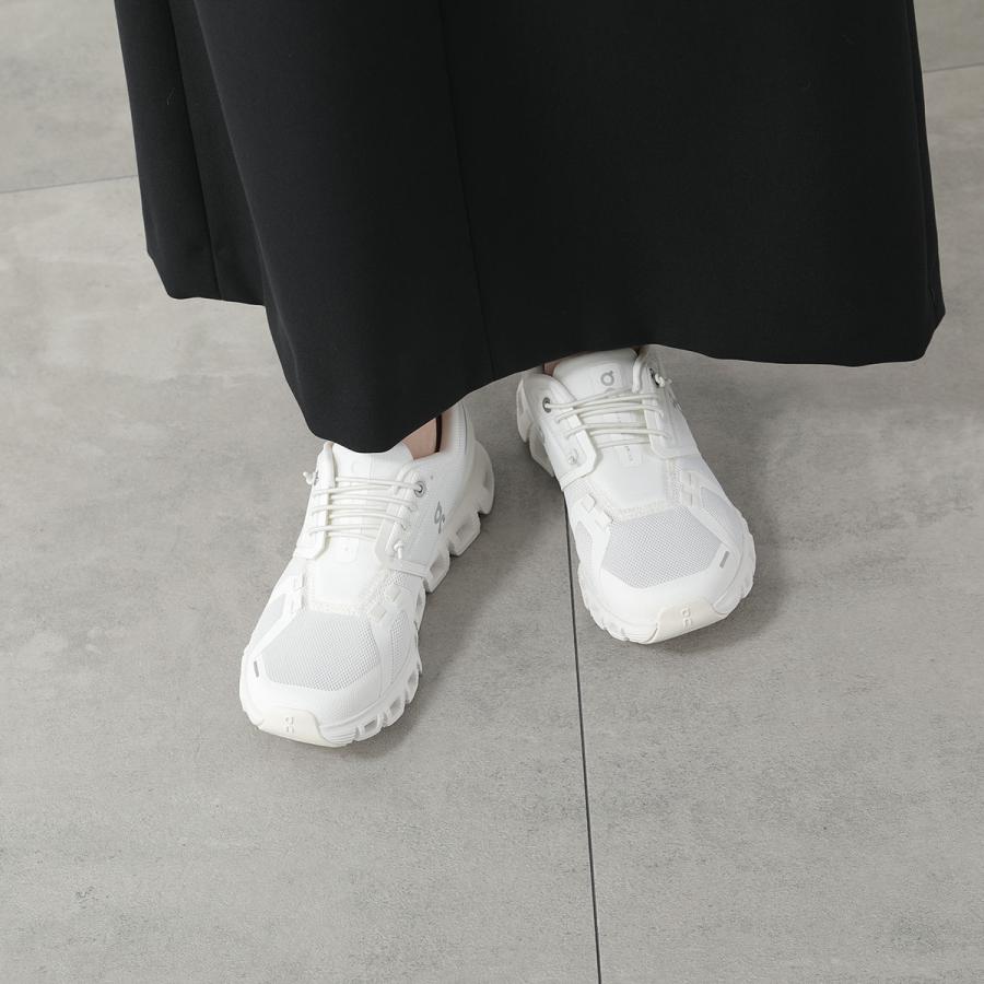 on 新品未使用　Cloud6 スニーカー ホワイト　24cm On オン スニーカー Cloud 6 クラウド 3WF10061200 レディース