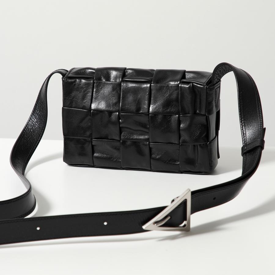 BOTTEGA VENETA（ボッテガ・ヴェネタ） ショルダーバッグ SMALL
