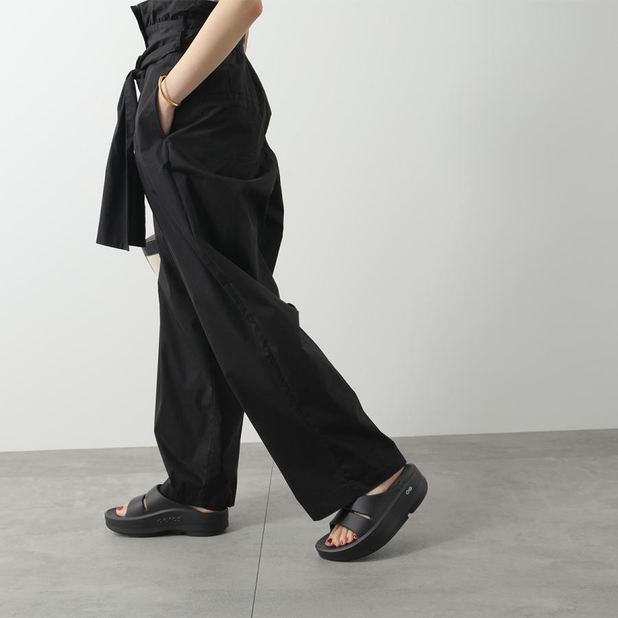 OOFOS リカバリースライドサンダル ウーメガ ウーアー ル厚底　未使用 OOFOS｜毎日快適 リカバリーサンダル ウーメガ ウーアー 厚底