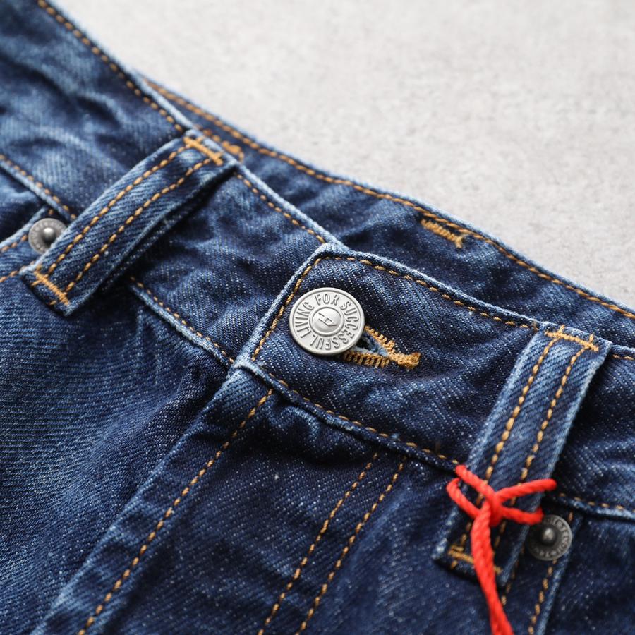 DIESEL（ディーゼル） ジーンズ relaxed jeans 2001 d-macro A11598