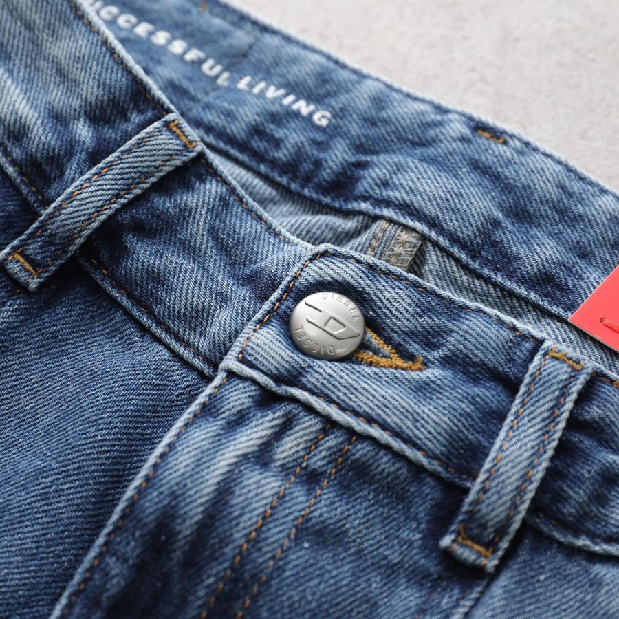 DIESEL ディーゼル ジーンズ D-AKII A12808 09M56 レディース デニムパンツ コットン フレア ノンストレッチ ウォッシュ加工 Gパン 01の画像