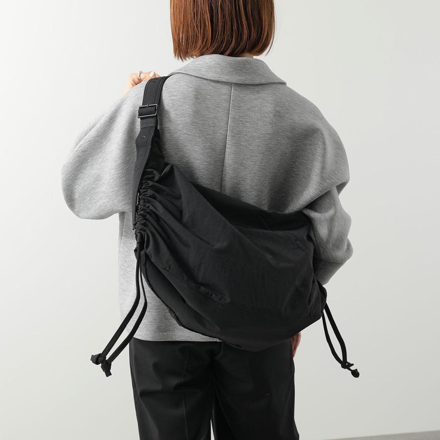 Le Vernis（ル・ベルニ） ショルダーバッグ Stomach bag M 252-210515