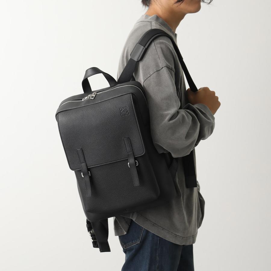 【極美品】ロエベ LOEWE リュック ミリタリー アナグラム　ブラック 黒 LOEWE ロエベ バックパック B553J18X04 メンズ レザー