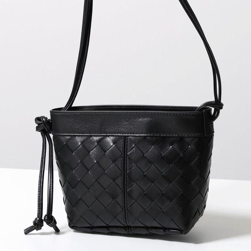 BOTTEGA VENETA（ボッテガ・ヴェネタ） ショルダーバッグ FLIP FLAP