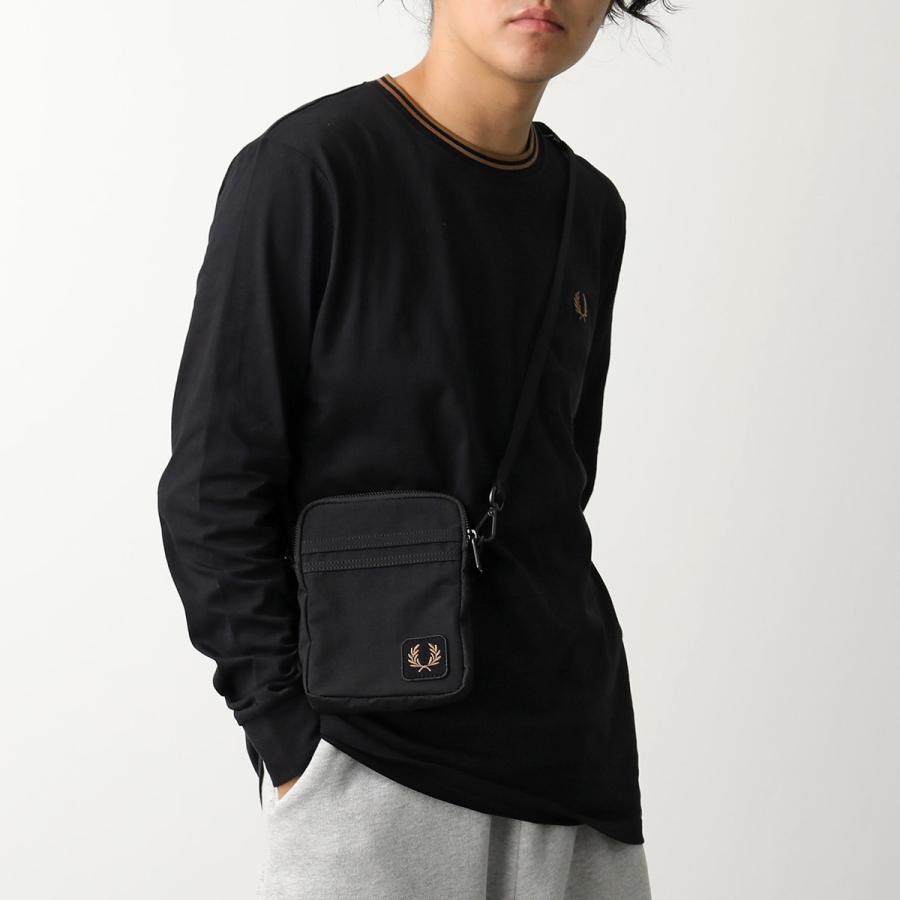 FRED PERRY（フレッドペリー） ショルダーバッグ Nylon Badge Small