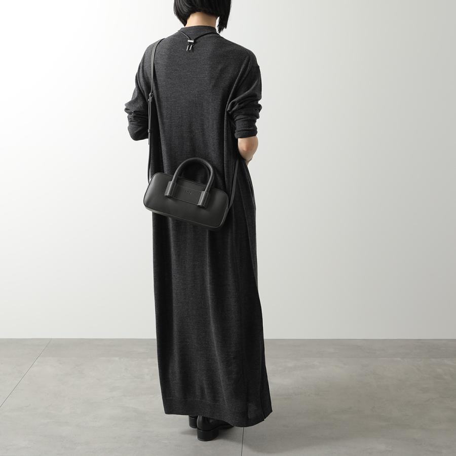 Mロゴ飾り！MaxMara バニティ　ブラック　ハンドバッグ　ショルダーバッグ Mロゴ飾り！MaxMara バニティ ブラック ハンドバッグ ショルダーバッグ