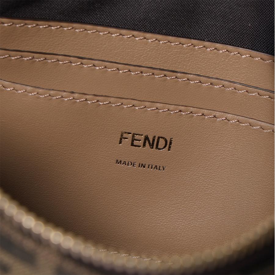 FENDI（フェンディ） ショルダーバッグ BAGUETTE バゲット 8BS073 AD23