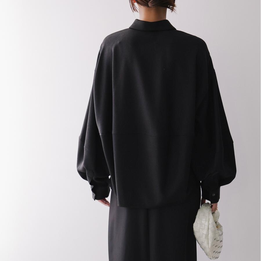 美品✨エンフォルド　コクーン　Ｖネック　長袖ブラウス　黒　ボタンロゴ刻印 ENFOLD - 美品✨エンフォルド コクーン Vネック 長袖ブラウス 黒