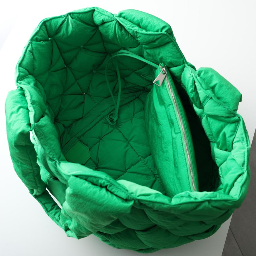 BOTTEGA VENETA エコバッグ グリーン BOTTEGA VENETA エコバッグ グリーン BOTTEGA VENETAのフリマアイテム一覧