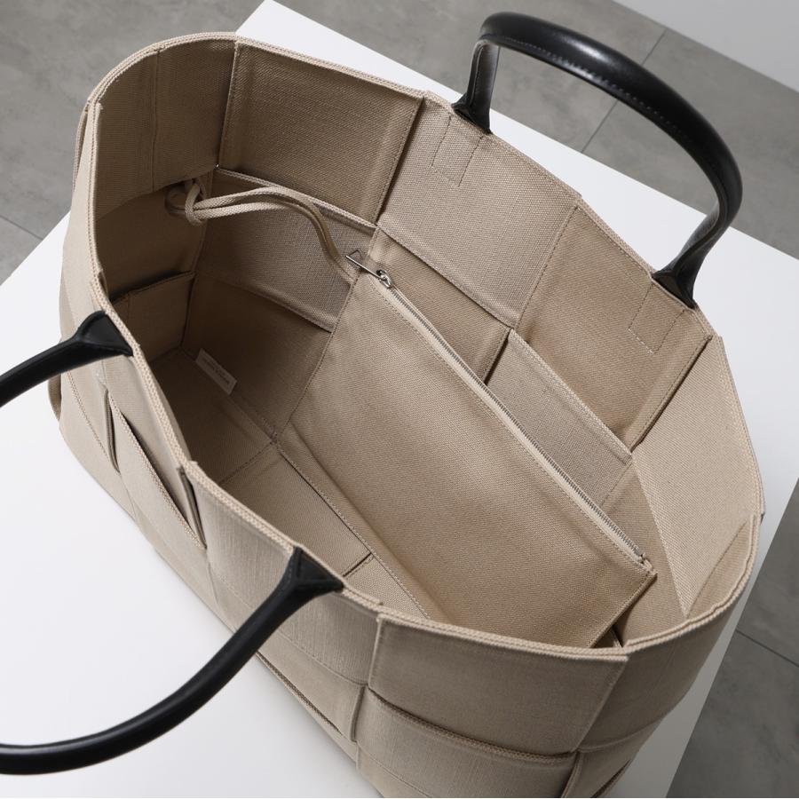 BOTTEGA VENETA（ボッテガ・ヴェネタ） トートバッグ 718401 VMBN5