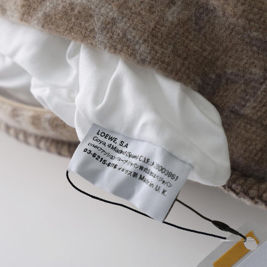 LOEWE（ロエベ） クッション F811487X33 レディース メンズ カシミヤ混ウール アナグラム インテリア 中綿付き カラー2色 :  インポートセレクトmusee - 通販 - Yahoo!ショッピング