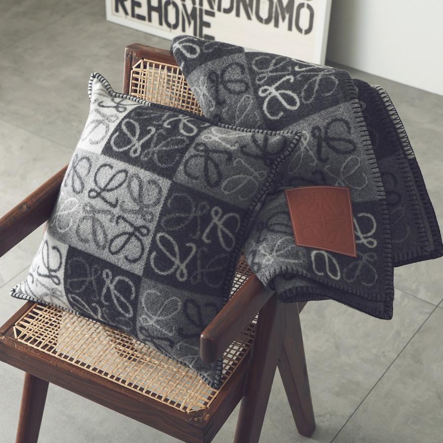 LOEWE（ロエベ） クッション F811487X33 レディース メンズ カシミヤ混