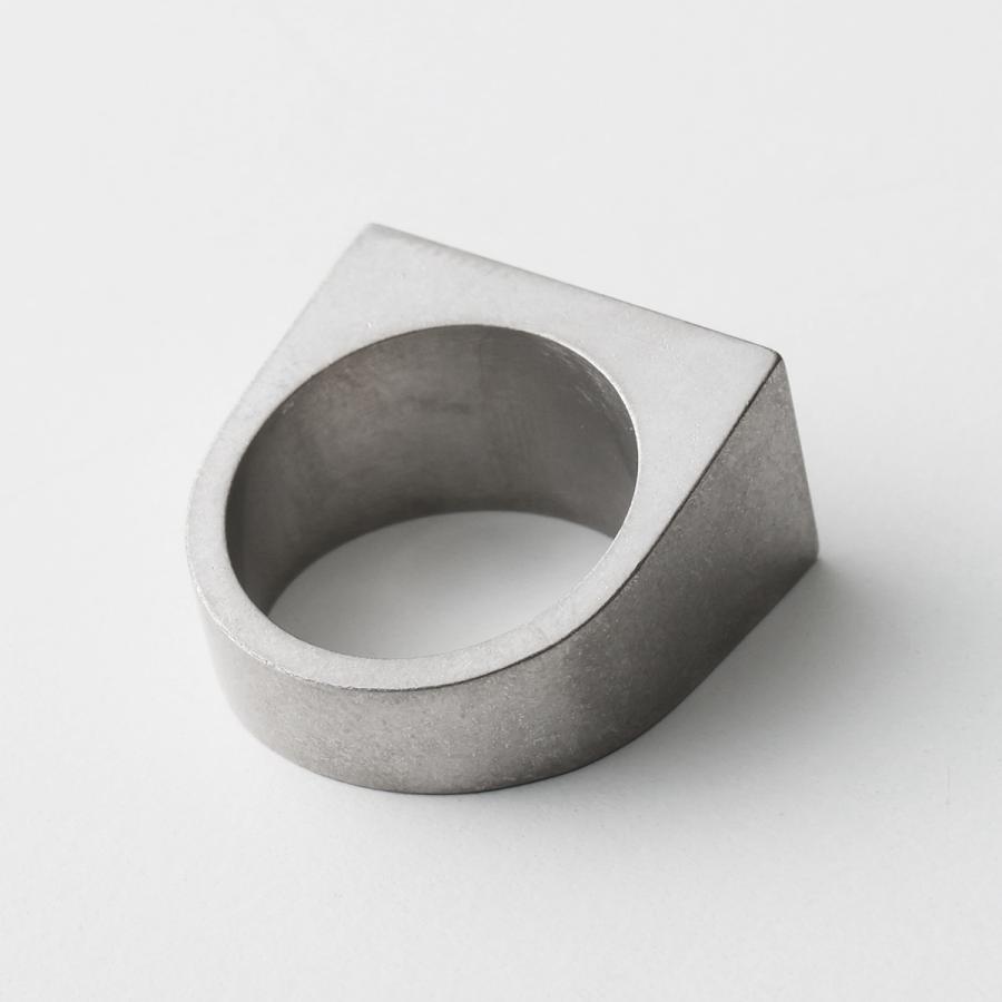 マルジェラ　シグネットリング 国内発送、マルジェラ】Maison Margiela シグネットリング (Maison