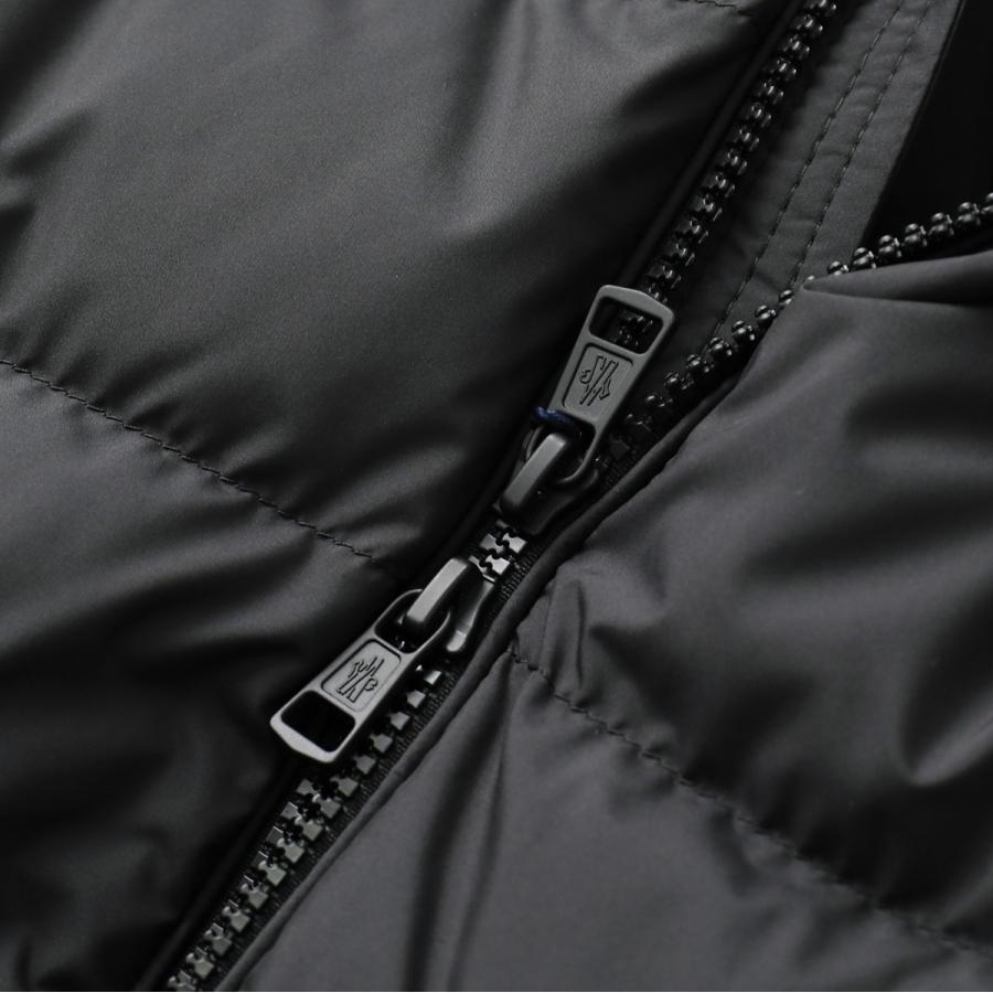 MONCLER（モンクレール） ダウンジャケット LAVERAET ラヴェラート