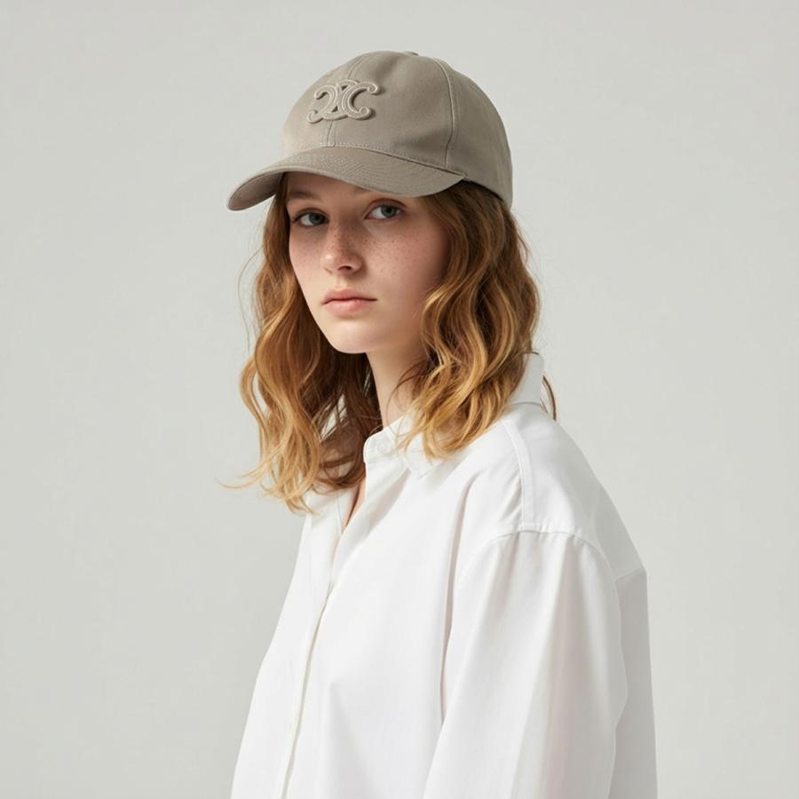 CELINE（セリーヌ） ベースボールキャップ TRIOMPHE トリオンフ
